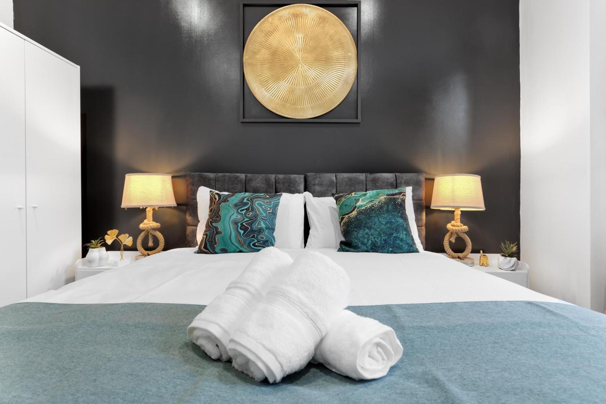 Apartment Serene 2-bed Escape With Garden & Parking- Vibes, Suburban Calm-book Instantly & Save On Long Stays! *